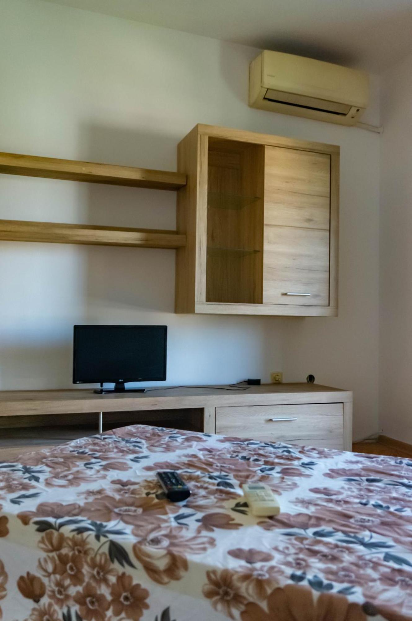 Prime Location With Free Parking Sofia