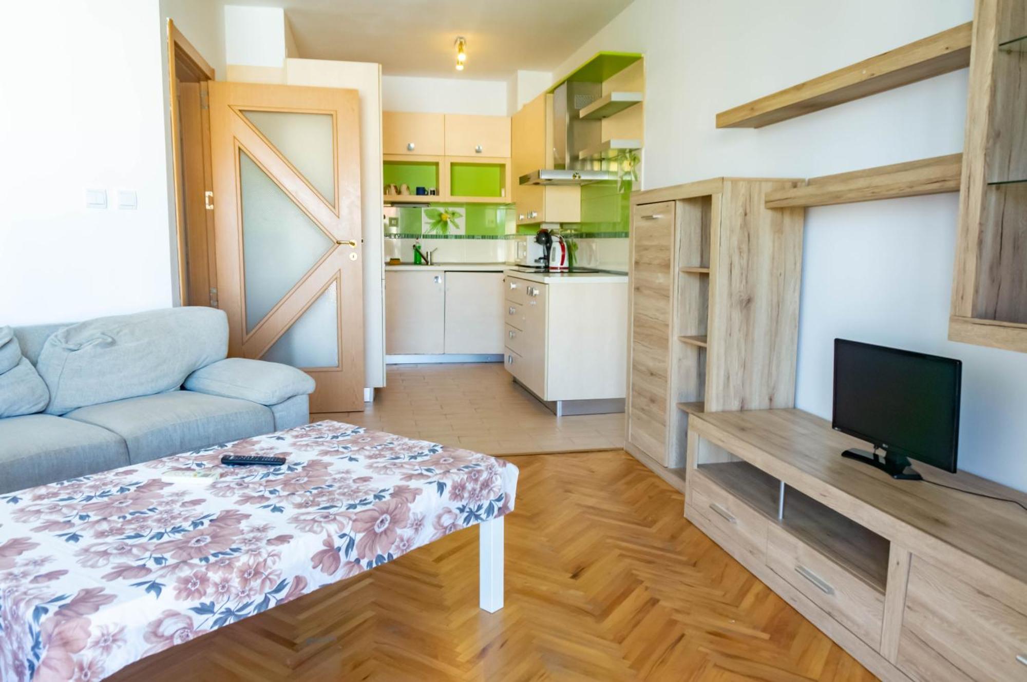 Prime Location With Free Parking Appartamento *