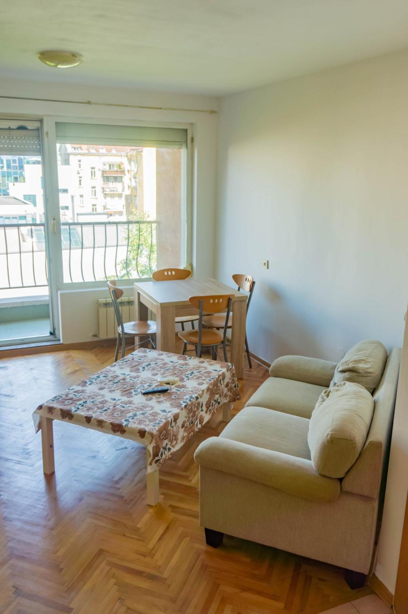 Prime Location With Free Parking Sofia