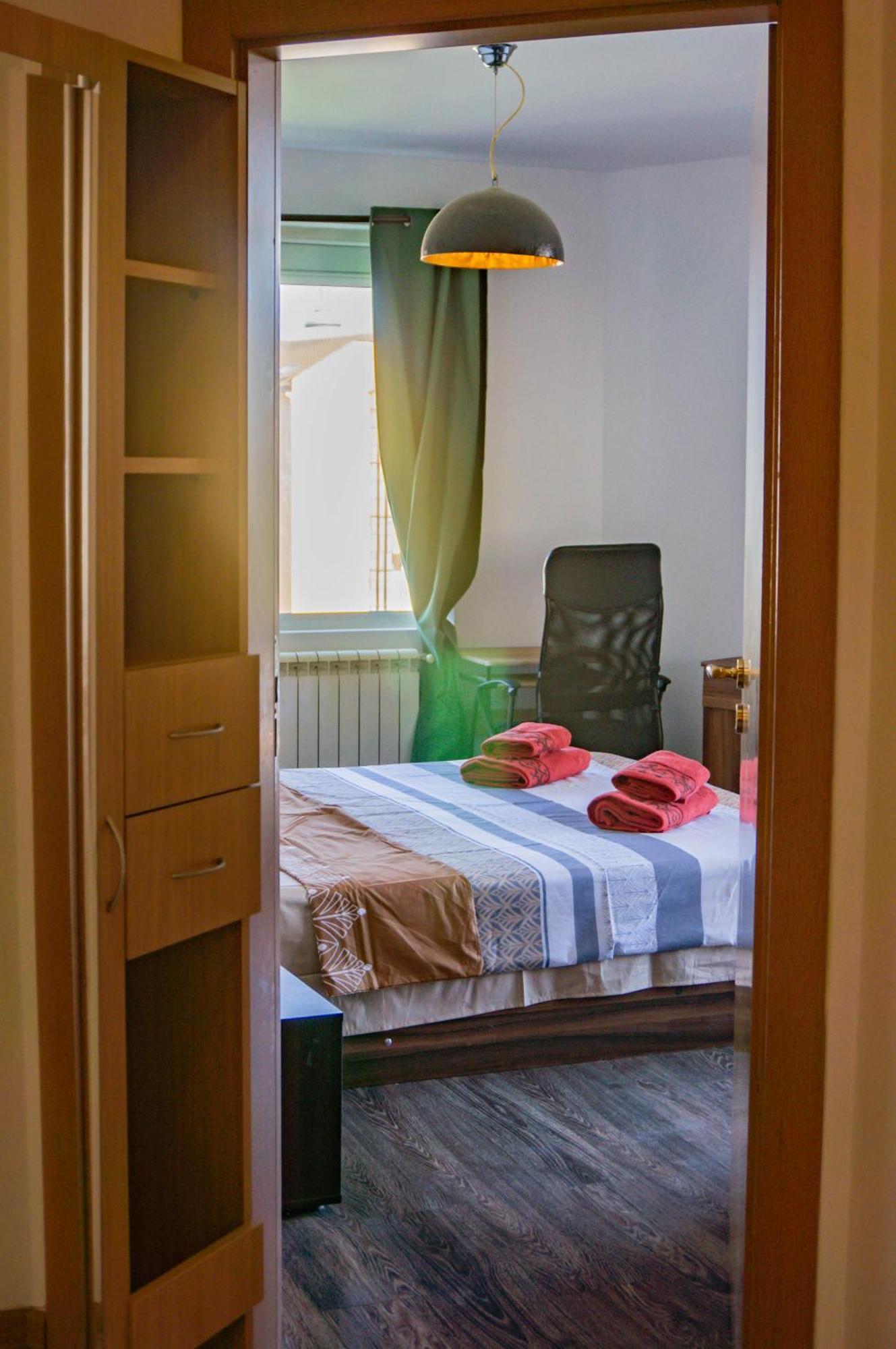 Prime Location With Free Parking Sofia